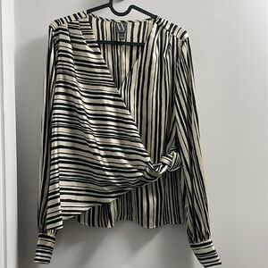 NWT Worthington Women’s VNeck Long Sleeve Wrap Shirt Black and Cream Striped
